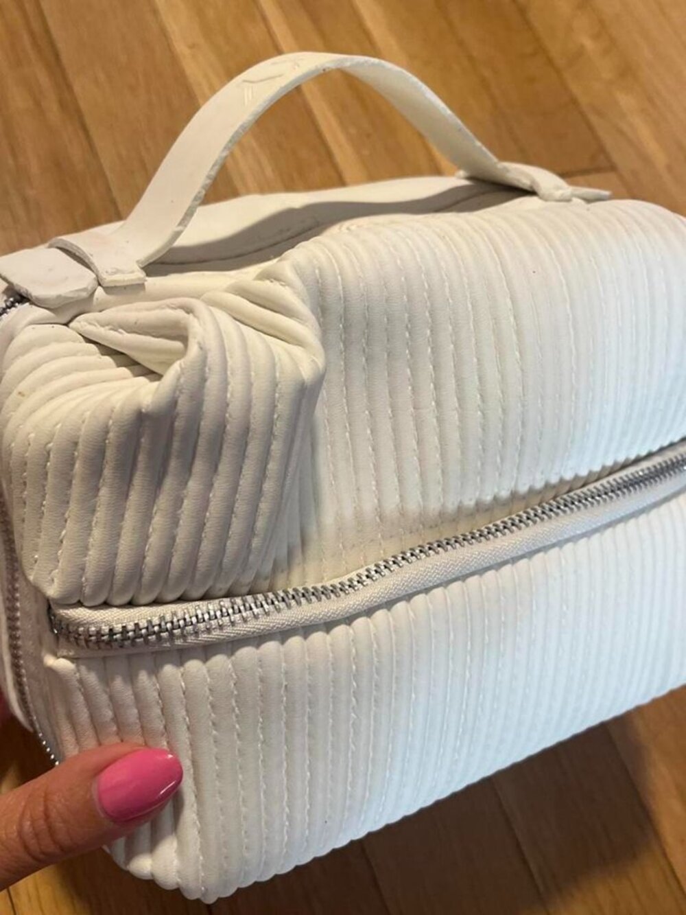 White Quilted Makeup Travel Bag *Brand NEW*